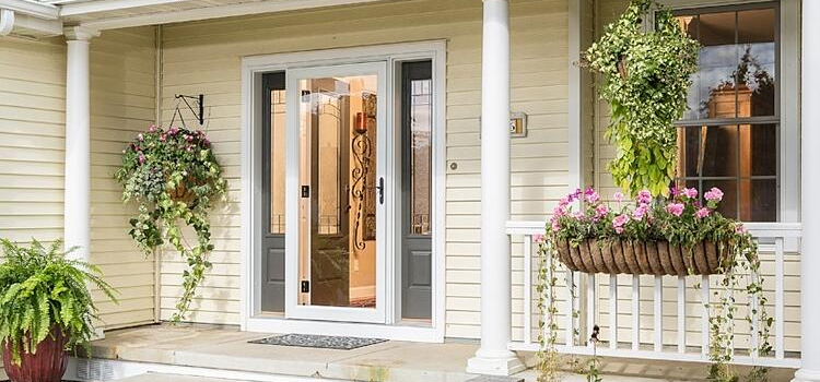 screen door installation in St. Catharines