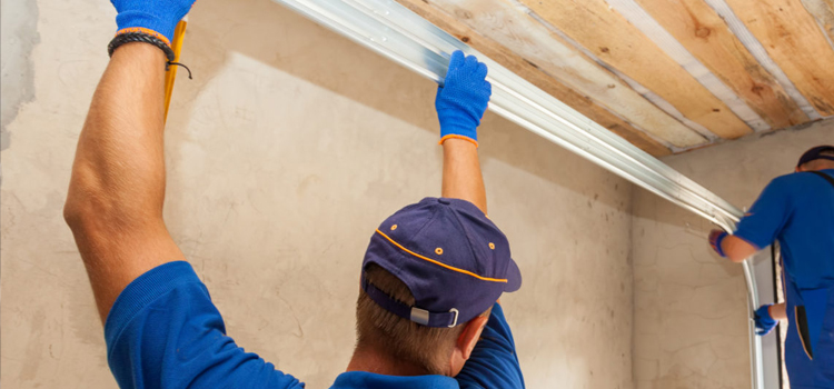 commercial overhead garage door repair in St. Catharines