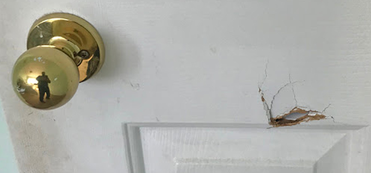 interior door hole repair St. Catharines